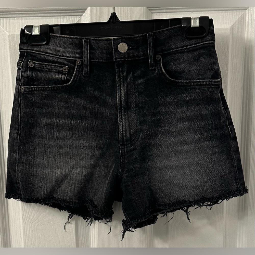 NWOT Aritzia Denim Forum The Arlo Denim Shorts in Black Eyeliner Size 26 - Picture 6 of 9